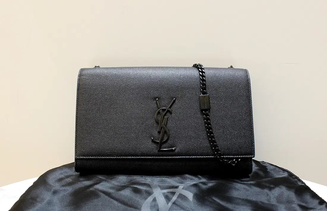 [중고명품다올] 생로랑 YSL 모녹램 케이트 ㅂㅂㄹ랙 미듐 사첼 체인백